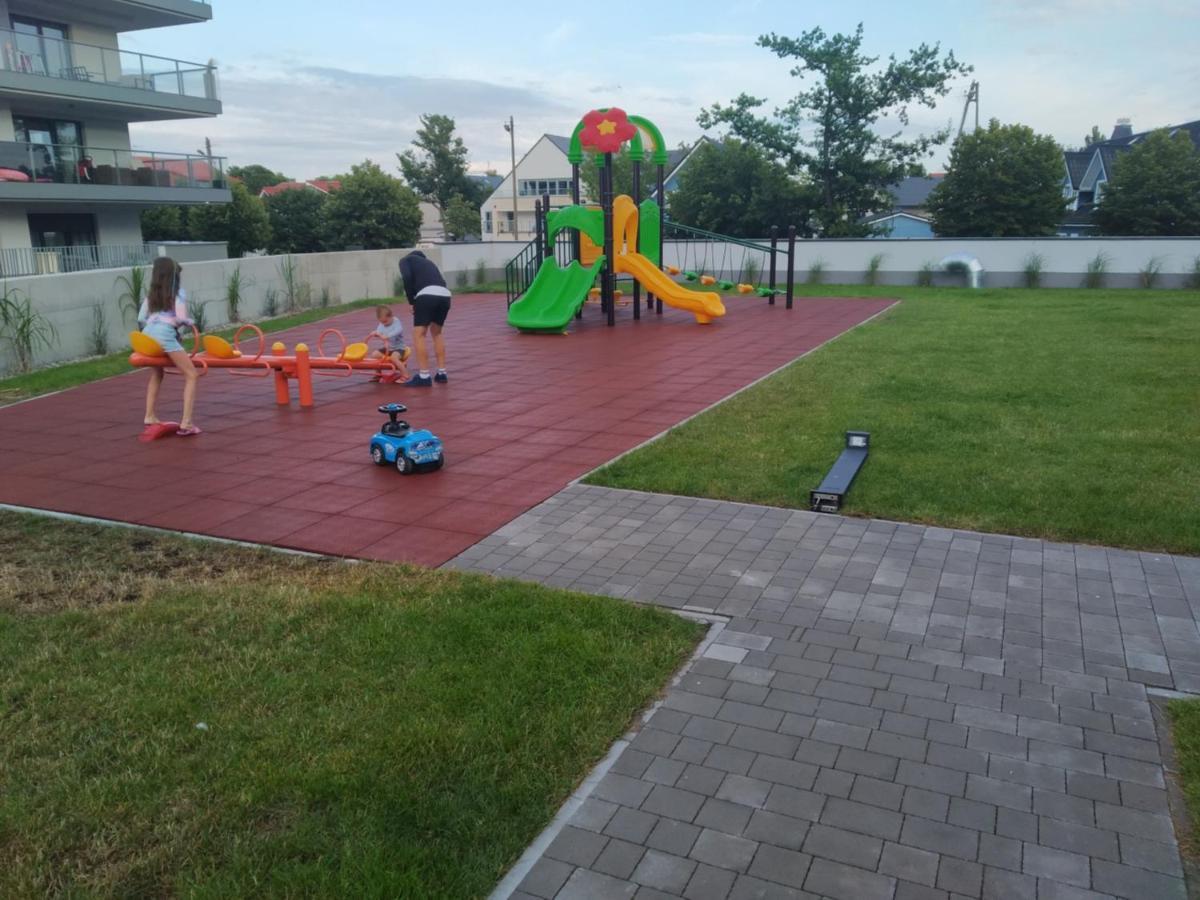 Gardenia Apartament Przy Plazy 17 Dziwnów Exteriör bild